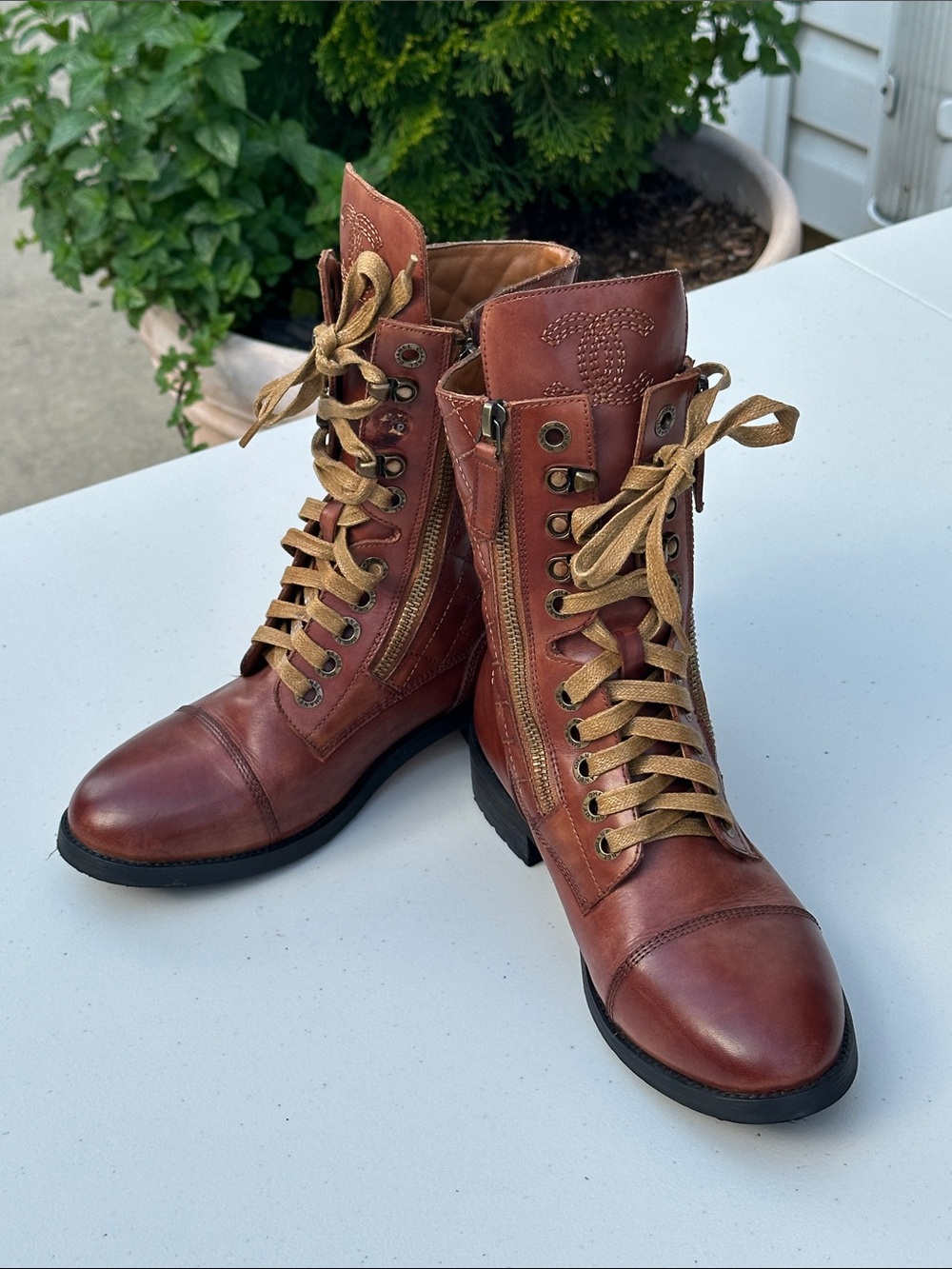 CHANEL Brown Quilted Leather Lace-Up Boots (DAMAGED) - Picture 5 of 5